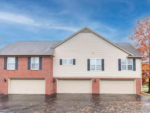 Novi, MI,28255 CARLTON WAY Drive
