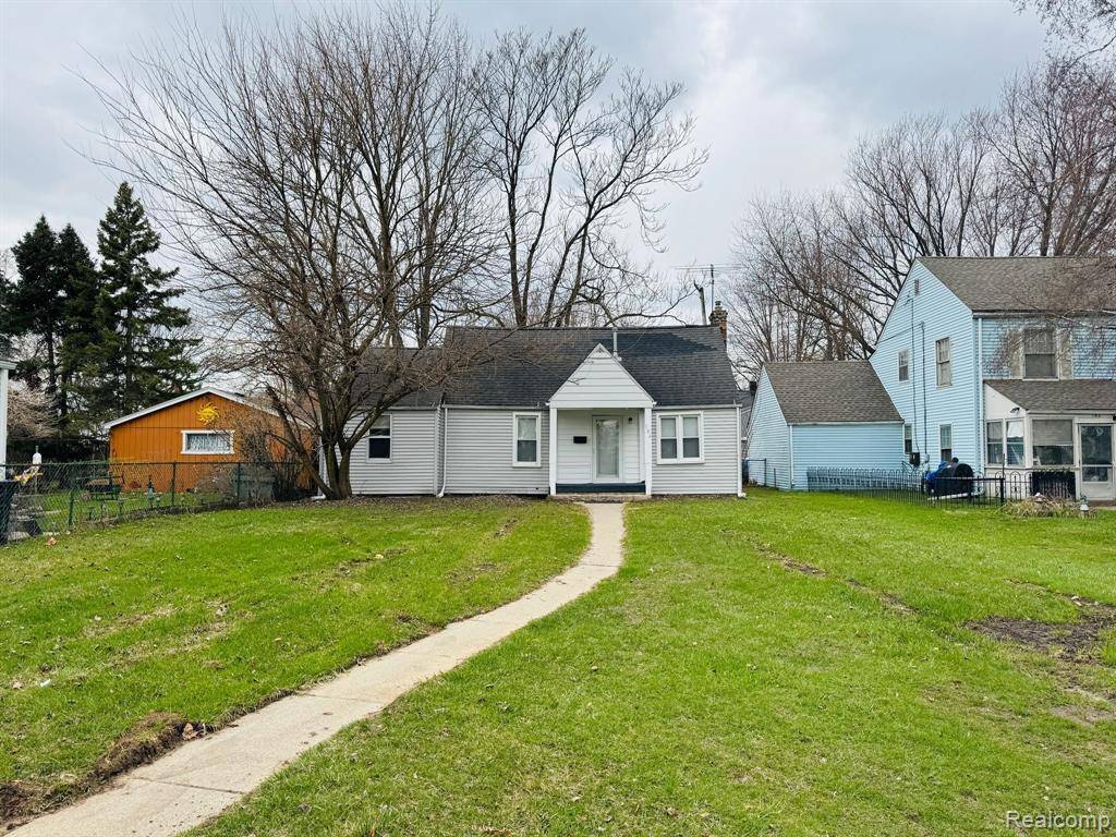 184 DICKINSON Street, Mount Clemens, MI 48043
