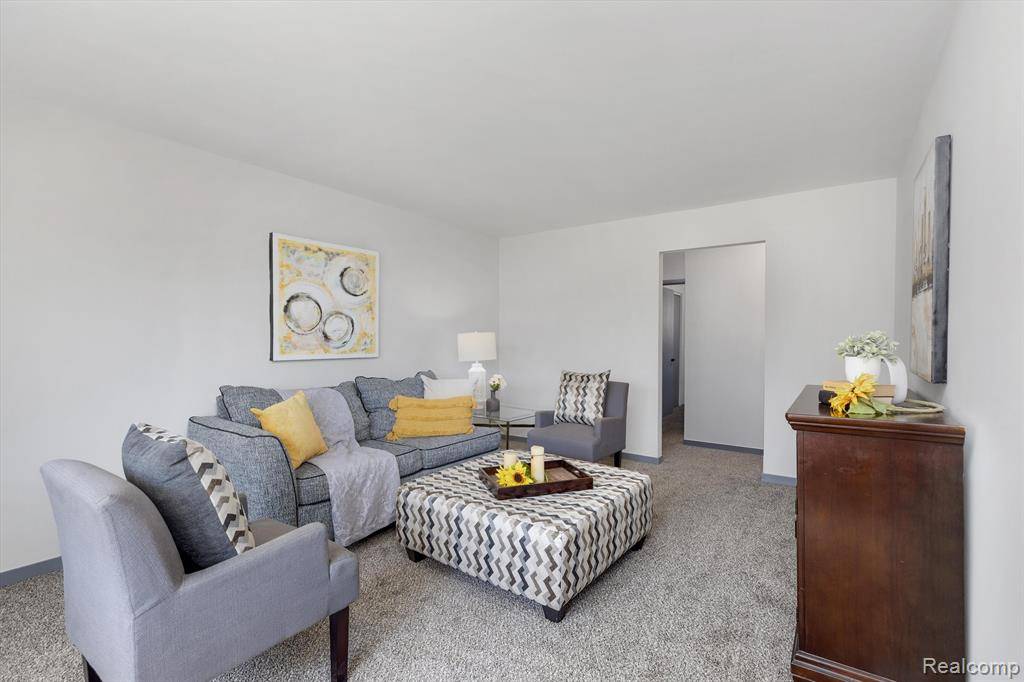 Livonia, MI 48154,35980 PERTH Street