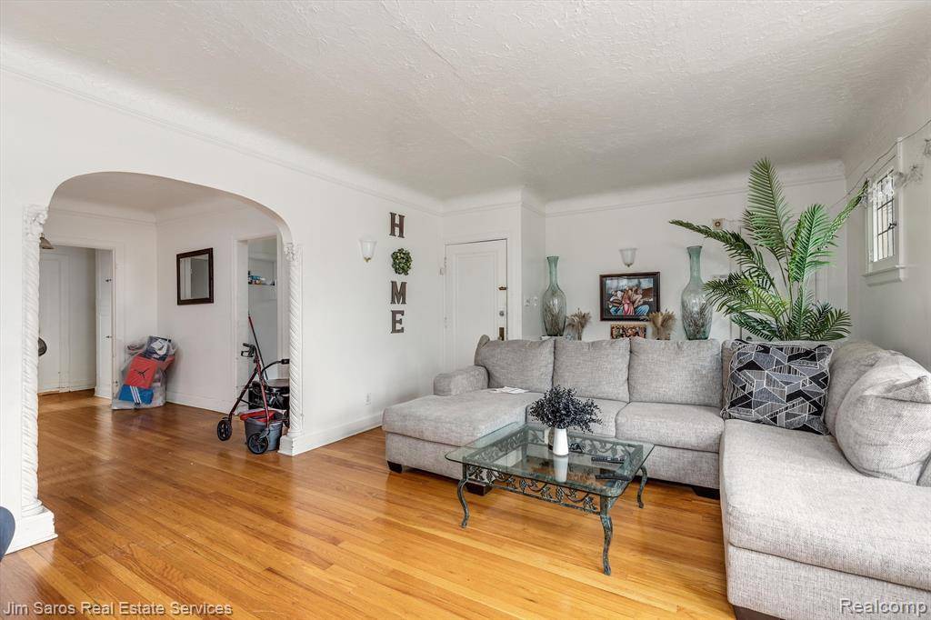 Detroit, MI 48224,4537 KENSINGTON Avenue