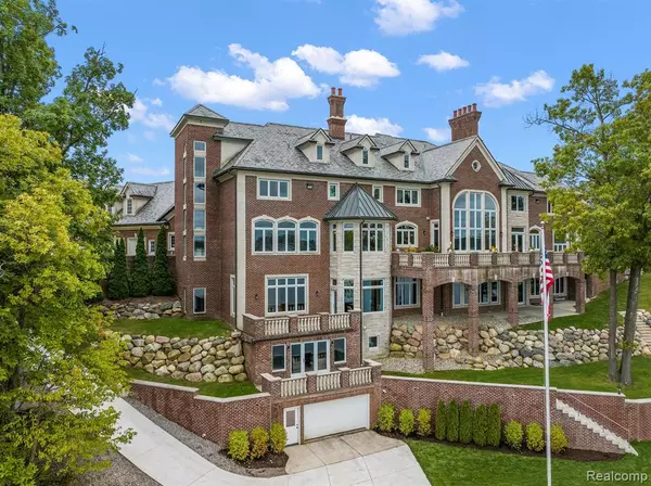 Goodrich Vlg, MI,10399 LAKESHORE E Drive