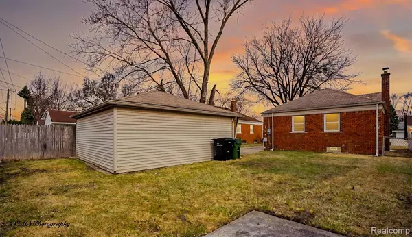 Allen Park, MI 48101,15225 Aster Avenue