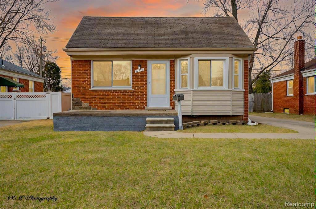 15225 Aster Avenue, Allen Park, MI 48101