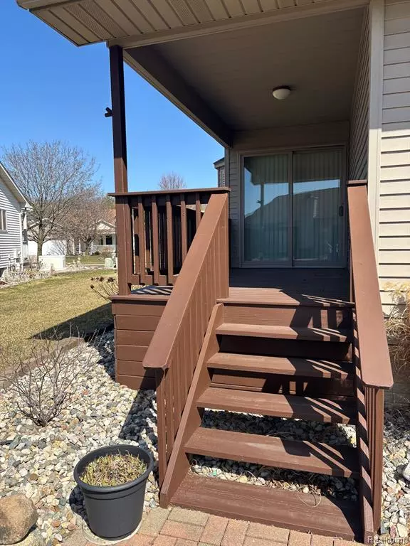 Swartz Creek, MI 48473,7351 Cross Creek Drive
