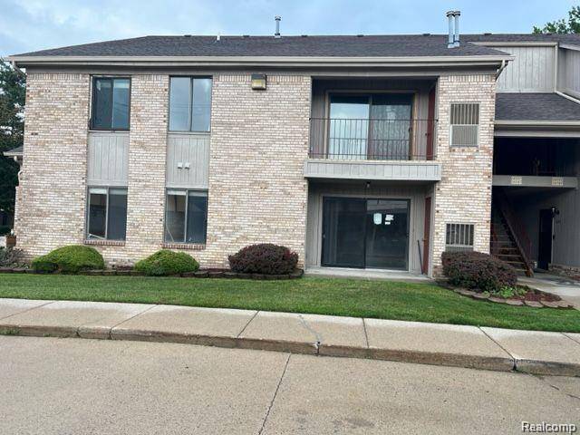 Fraser, MI 48026,16143 Clarkson Drive