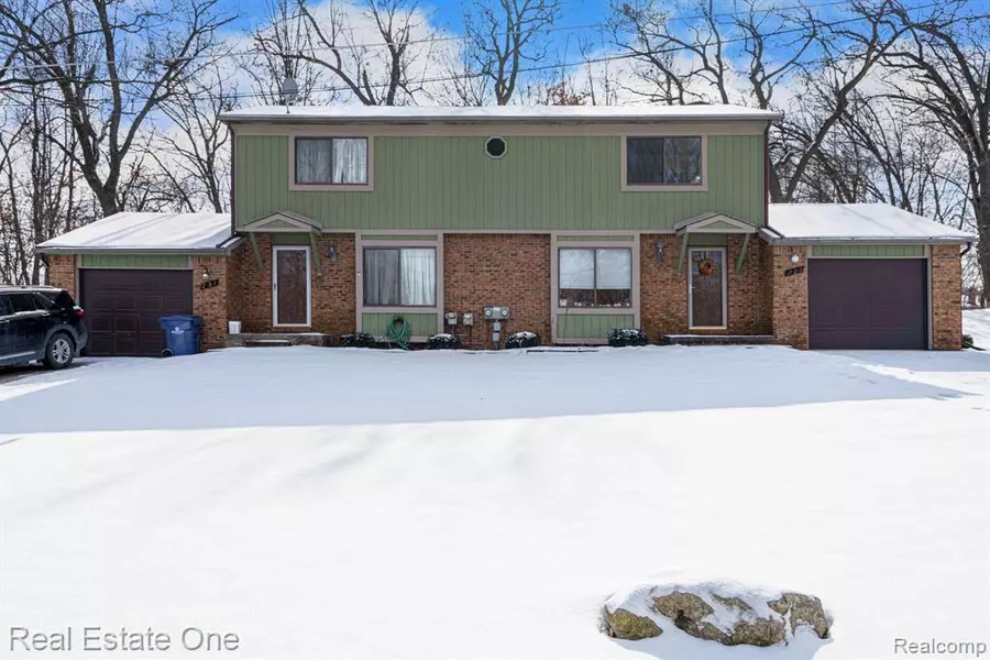 229 SUMMIT Ridge, White Lake, MI