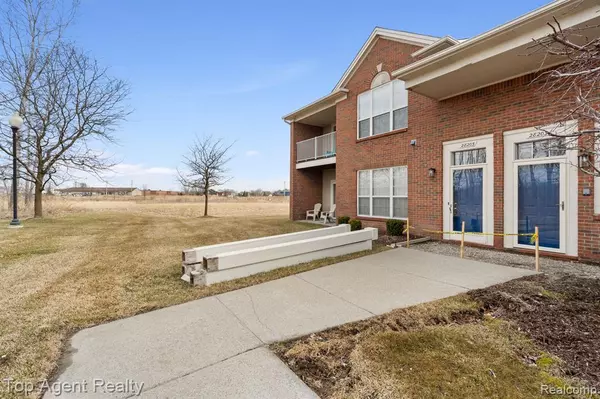 Chesterfield, MI,28205 AURORA Lane