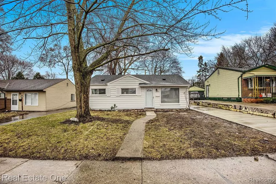 430 4th Avenue, Pontiac, MI 48340