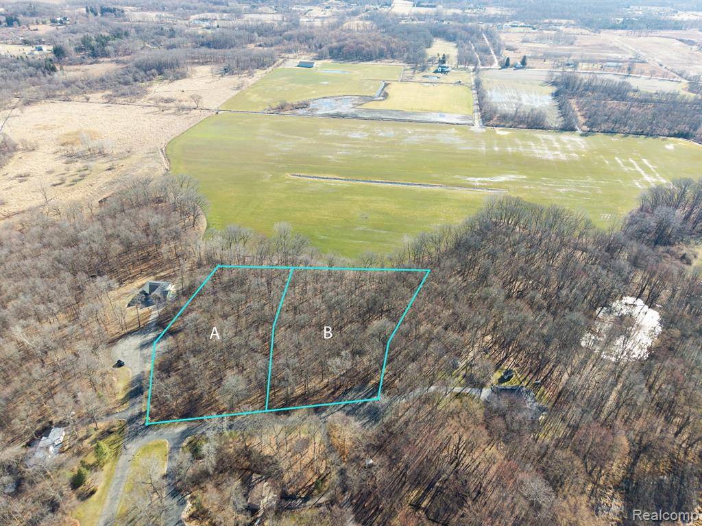 5675 IOSCO MOUNTAIN Road, Gregory, MI 48137
