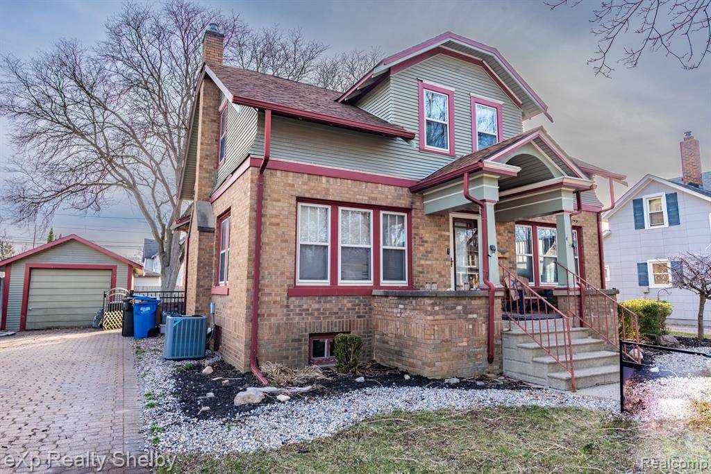 Howell, MI 48843,421 E CLINTON Street
