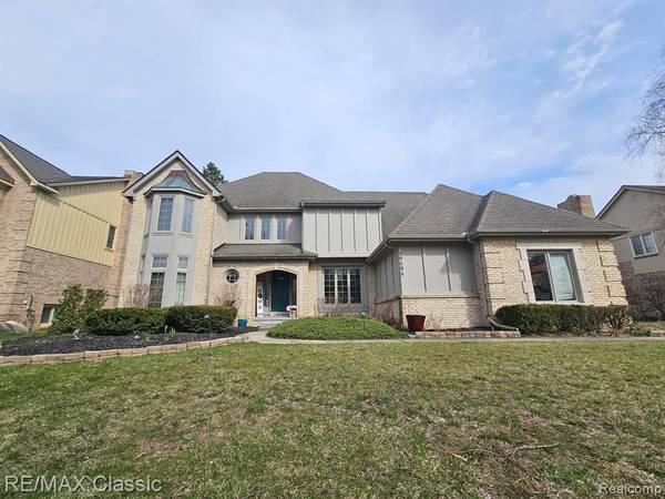 29696 HARROW Drive, Farmington Hills, MI 48331