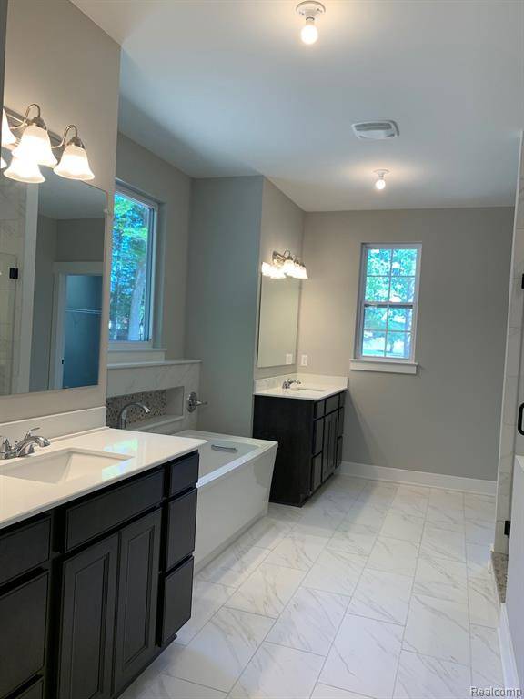 Ann Arbor, MI 48105,3714 Kinsley Boulevard