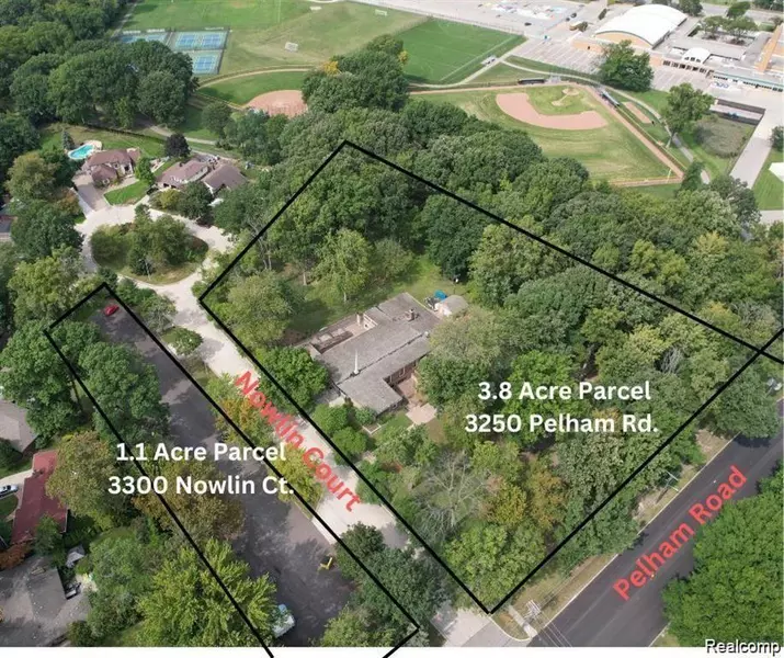3250 PELHAM Street, Dearborn, MI 48124