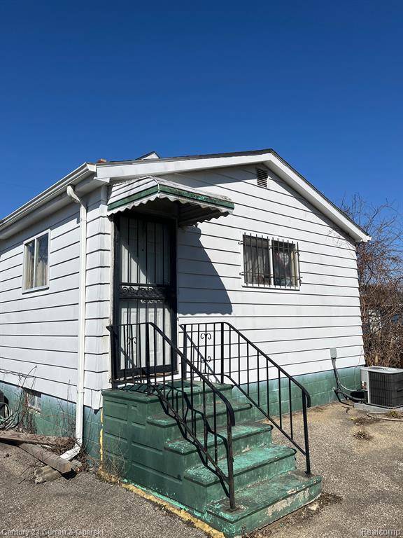 Flint, MI 48505,766 E BUNDY Avenue