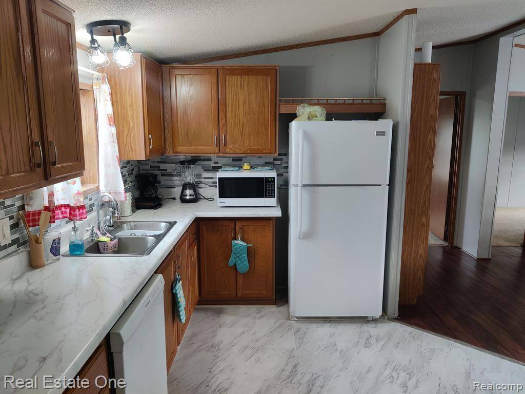 Pontiac, MI 48340,1218 Galloway Circle