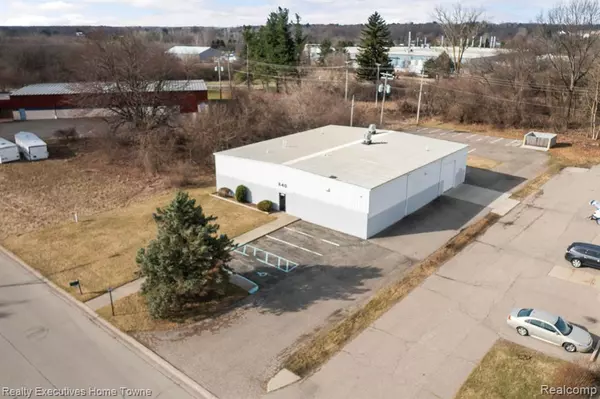 Lapeer, MI 48446,840 WHITNEY Drive