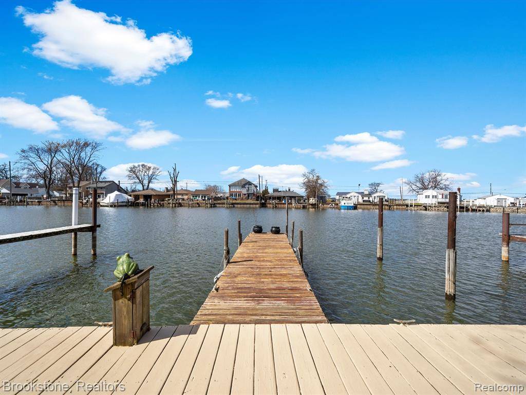 Harrison Township, MI,29819 RIVERSIDE BAY