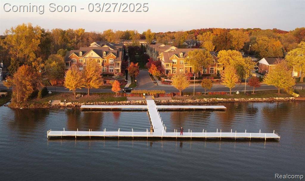 Walled Lake, MI 48390,445 VILLAGE Drive
