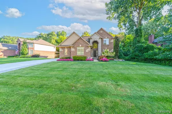 New Baltimore, MI 48047,34405 DANTE Drive