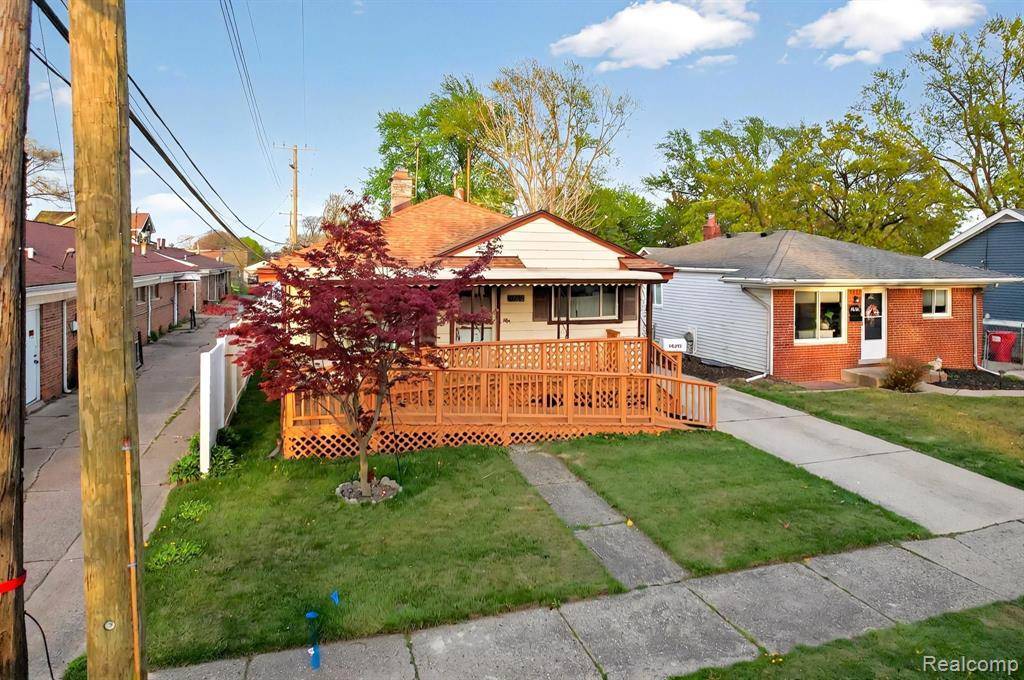 Eastpointe, MI 48021,24942 DALE Avenue
