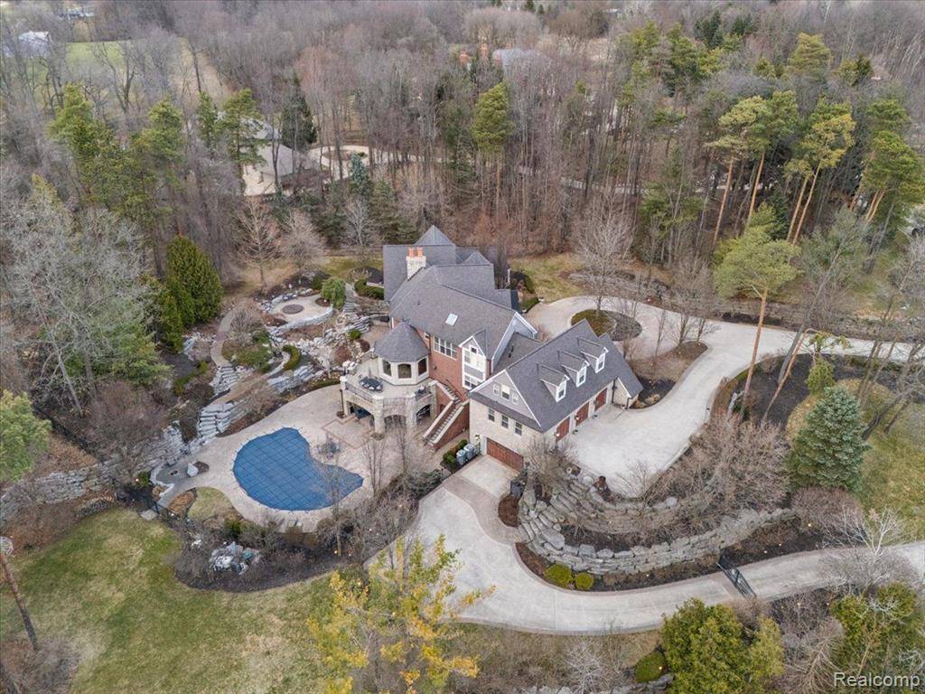 Bruce, MI 48065,71227 CEDAR BEND Lane