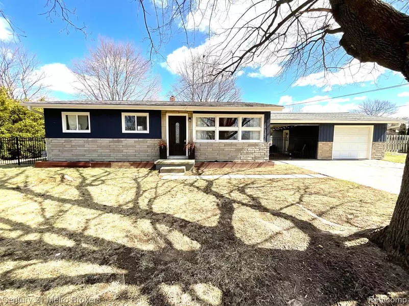 5397 THUNDERBIRD Pass, Grand Blanc, MI 48439