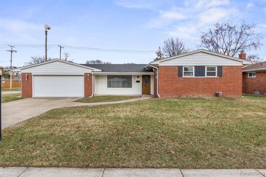 Livonia, MI 48154,16618 SURREY Street