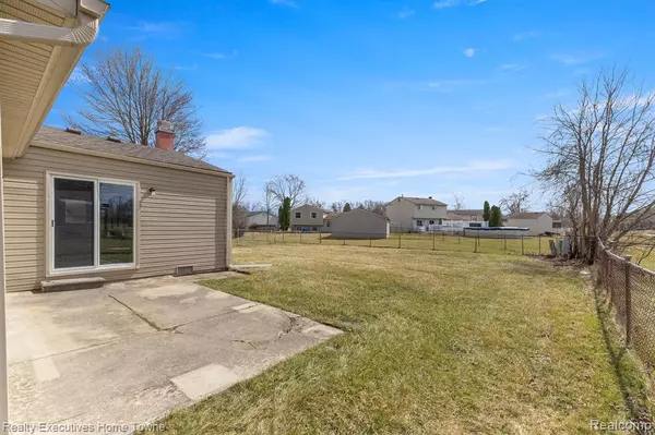 Flat Rock, MI 48134,23409 MEADOWS Avenue