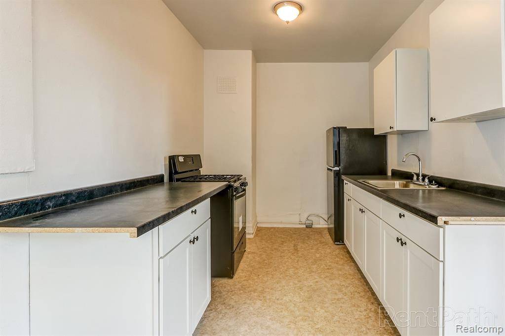 Detroit, MI 48208,2258 W GRAND Boulevard