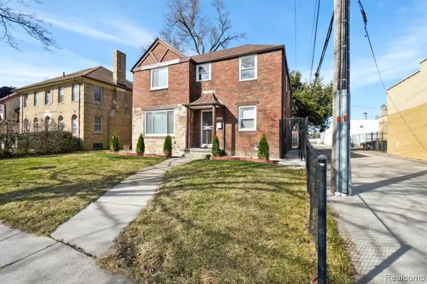 Detroit, MI 48221,16933 MUIRLAND Street