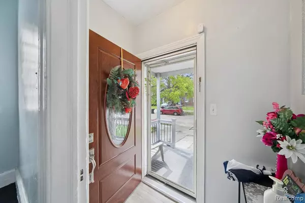 Detroit, MI 48227,15032 SNOWDEN Street