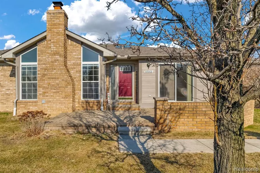59303 ROYAL OAK Court, Washington, MI