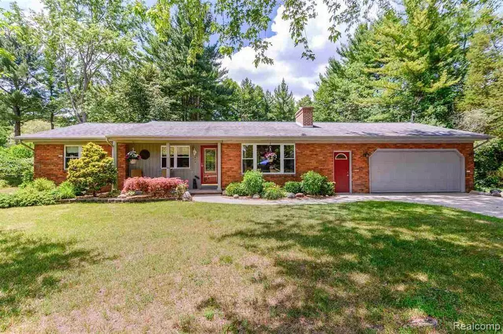 Flushing, MI 48433,404 RIVER BEND Drive