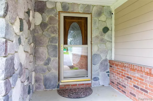 Ortonville, MI 48462,1405 S SASHABAW Road