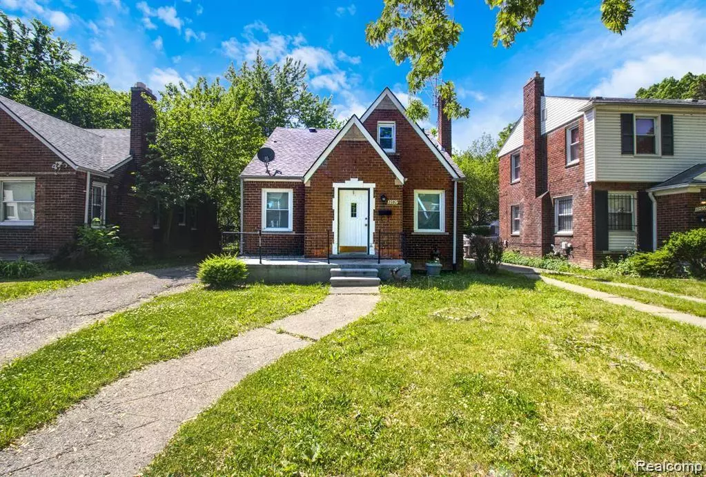Detroit, MI 48213,12576 ELMDALE Street