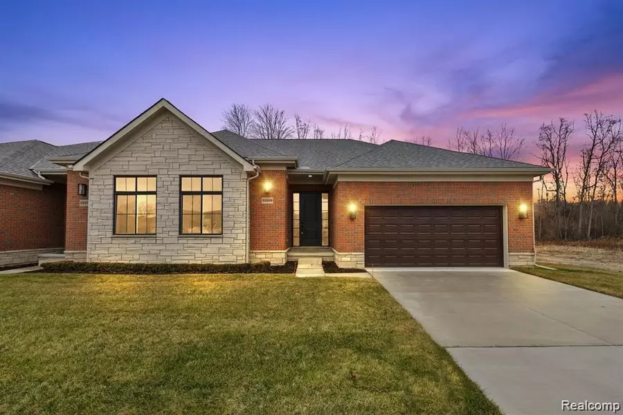 55589 OAK POINTE Drive, Utica, MI 48315