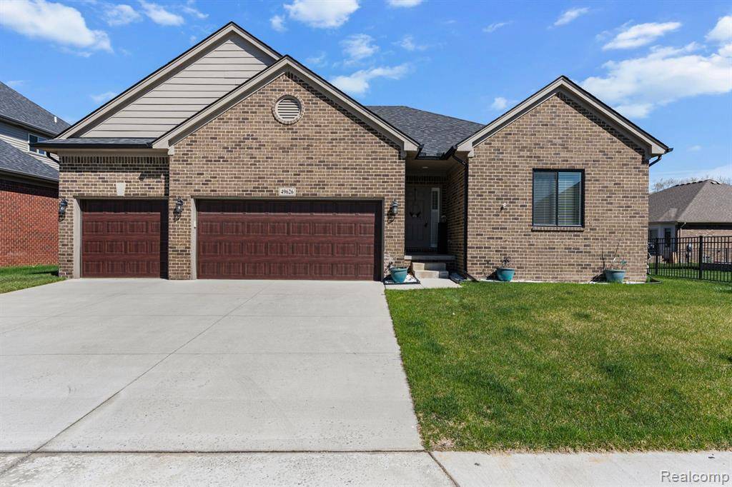 49626 MANISTEE Drive, Chesterfield, MI 48047