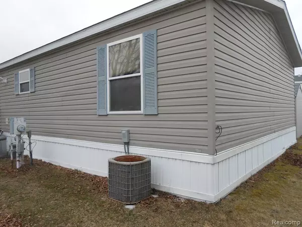 Port Sanilac, MI 48469,512 Pebble Lane