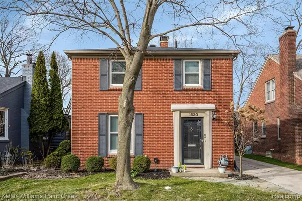 Grosse Pointe Woods, MI 48236,1520 HAMPTON Road