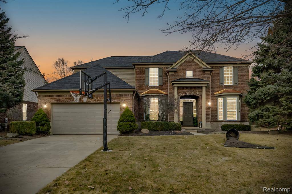 49102 FREESTONE Drive, Northville, MI 48168