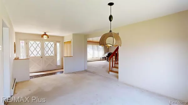 Dryden, MI 48428,3067 N MILL Road