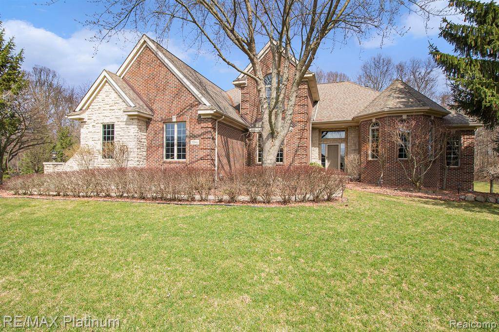 7186 GRANGER DRIVE,  Howell,  MI 48855