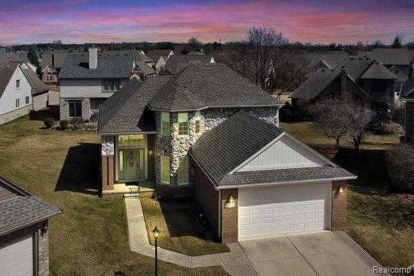 16361 CHESIRE Court,  Macomb,  MI 48042
