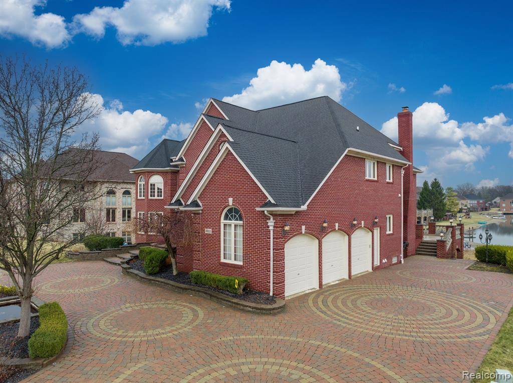 Shelby Twp, MI 48315,49332 GOLDEN LAKE Drive
