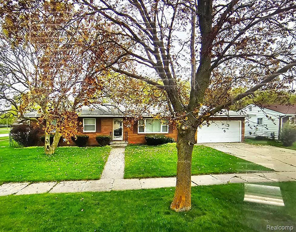 2415 NEEDHAM Street,  Saginaw,  MI 48601