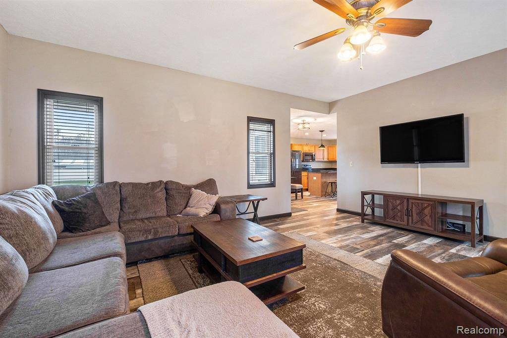 Durand, MI 48429,406 W KENT Street