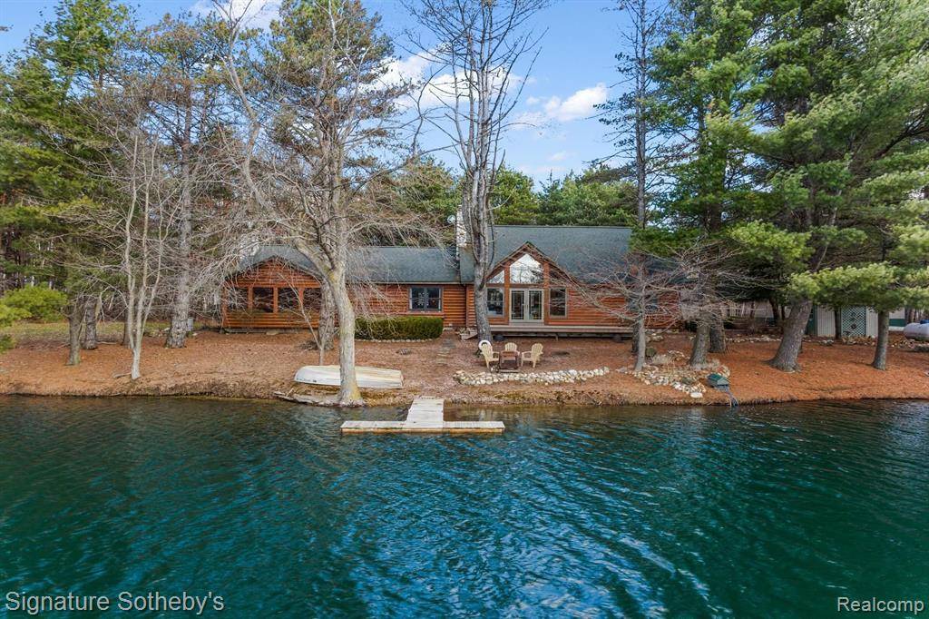 7699 MINNICK Road, Harbor Beach, MI 48441