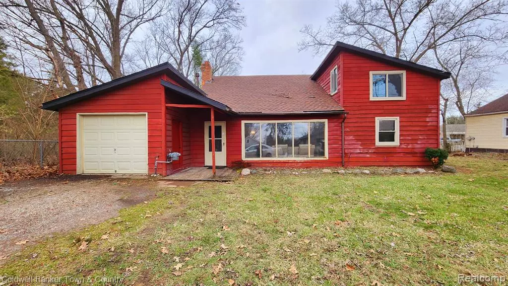 3703 LANCASTER Drive, Pinckney, MI 48169