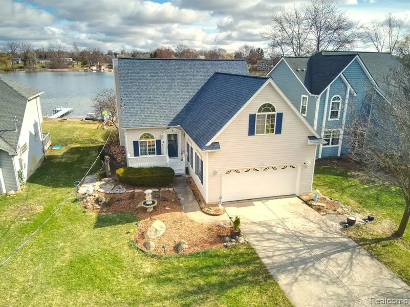 1692 S Newman Road, Lake Orion, MI 48362