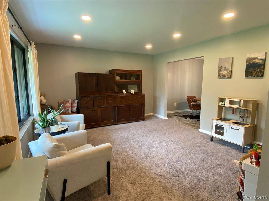 Brighton, MI 48114,10579 LEE ANN Drive